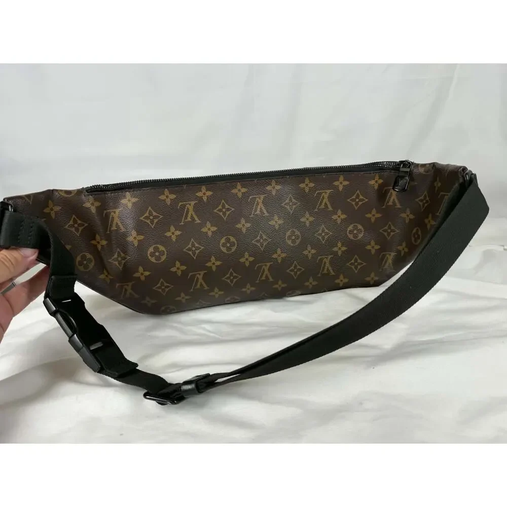 Louis Vuitton  good light